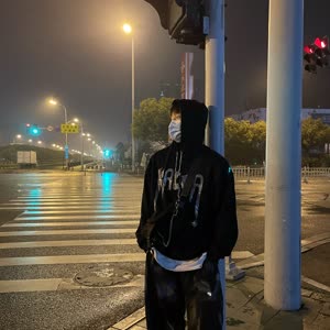 李秋实